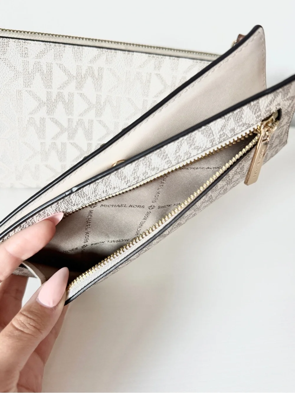Michael Kors White Logo Wristlet & Card Case Set with Gold Hardware